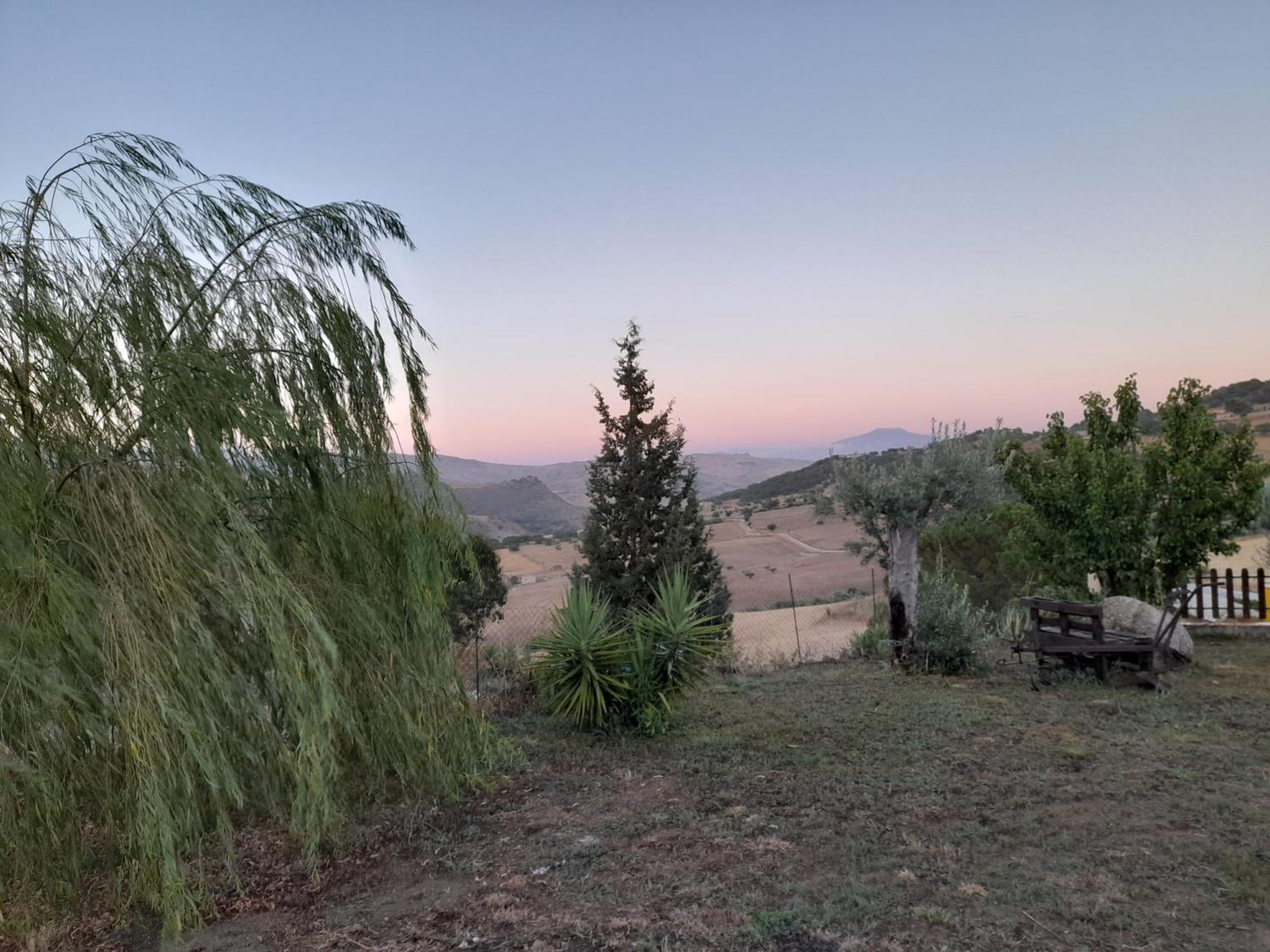 Agriturismo la stragola Nicosia Exterior foto
