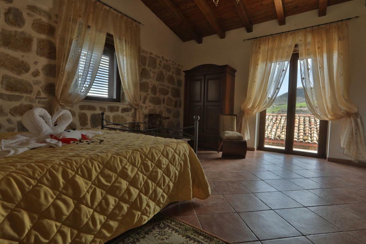 Agriturismo la stragola Nicosia Exterior foto