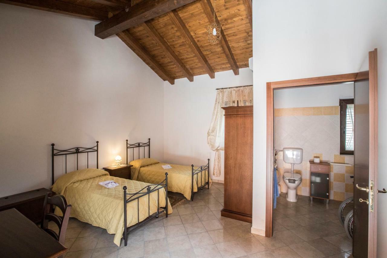 Agriturismo la stragola Nicosia Exterior foto