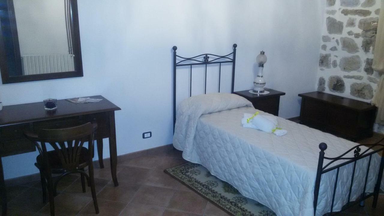 Agriturismo la stragola Nicosia Exterior foto